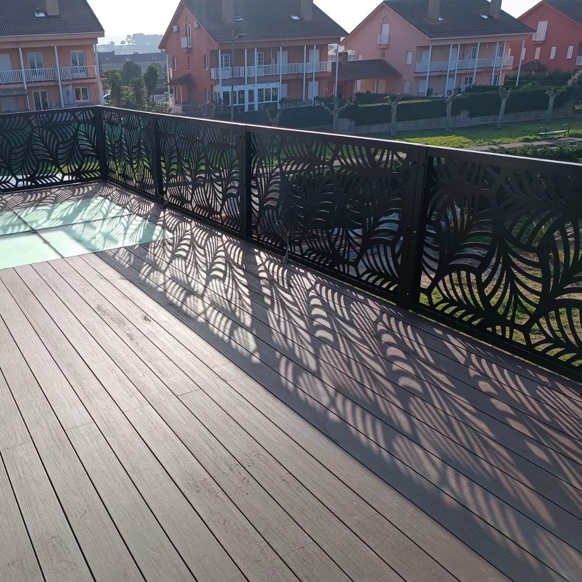 Vallas modernas Valla metálica en corte laser